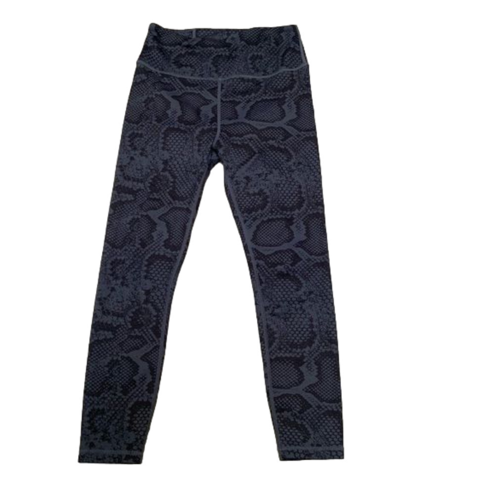 𝅺allfenix animal print‎ high rise leggings.